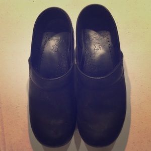 Dansko Black matte clogs 38 size shoes